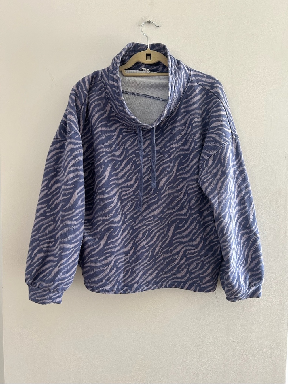Daily Practice Purple Zebra Print Cowl Neck Sweatshirt XL Pullover EUC